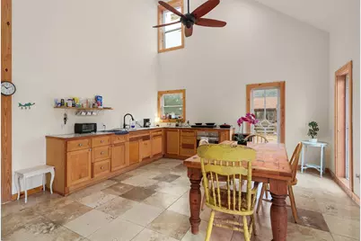 9009 Lazy Lane, Hitchcock, TX 77563 - Photo 15