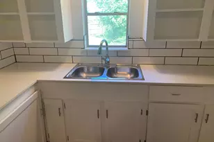 2306 28th Ave N, Texas City, TX 77590 - Photo 3