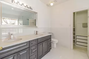 8714 Emerald Heights Ct, Houston, TX 77083 - Photo 29