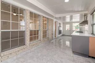 8714 Emerald Heights Ct, Houston, TX 77083 - Photo 25