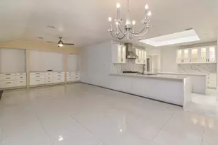 8714 Emerald Heights Ct, Houston, TX 77083 - Photo 17