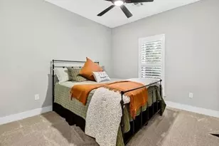 433 Hickory Dr E, , TX 77332 - Photo 11
