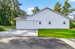 433 Hickory Dr E, , TX 77332 - Photo 3