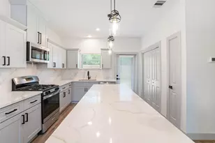 207 Dipping Strm St, Houston, TX 77076 - Photo 3