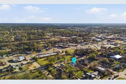 308 E Phillips Street, Conroe, TX 77301 - Photo 35