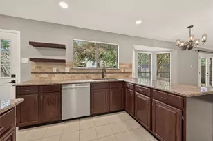 1030 Mabry Mill Rd, Houston, TX 77062 - Photo 17