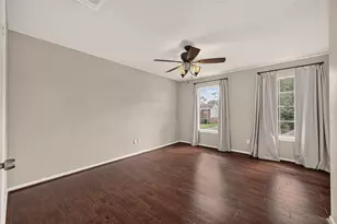 1030 Mabry Mill Rd, Houston, TX 77062 - Photo 25