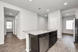 9847 Laurel Lake Ln, Conroe, TX 77384 - Photo 7