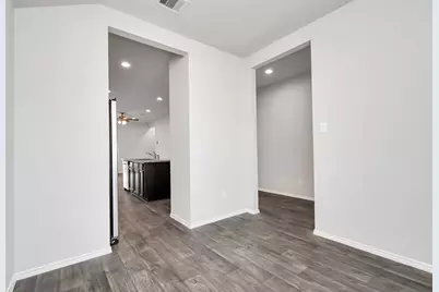 9847 Laurel Lake Lane, Conroe, TX 77384 - Photo 5