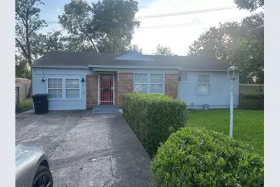 9301 Chesterfield Drive, Houston, TX 77051 - Photo 1