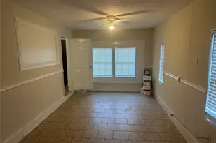9301 Chesterfield Dr, Houston, TX 77051 - Photo 5