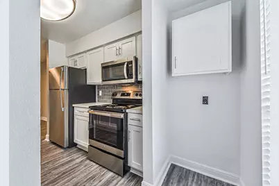 1111 W Main Street #3304, League City, TX 77573 - Photo 5