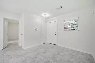 26872 Wellington Court, Kingwood, TX 77339 - Photo 3