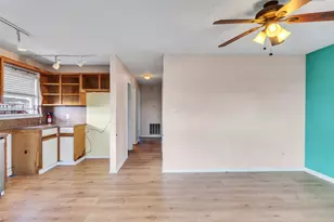 4038 Panola Dr, Galveston, TX 77554 - Photo 3