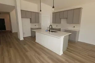 1102 Radiant Ave, La Marque, TX 77568 - Photo 3