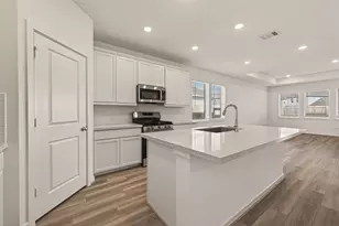 21926 Sam Raburn Dr, Tomball, TX 77375 - Photo 17