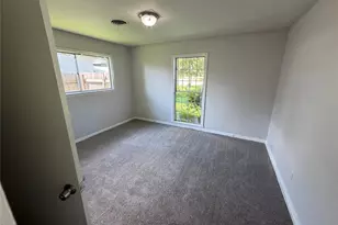 4220 Redwood Dr, Beaumont, TX 77703 - Photo 11