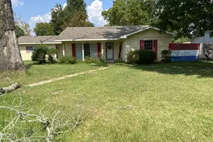 4220 Redwood Dr, Beaumont, TX 77703 - Photo 5