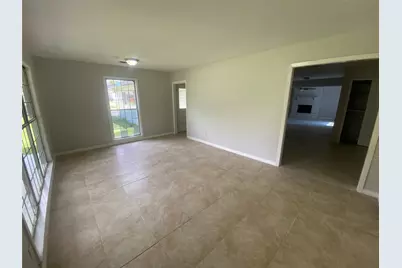 4220 Redwood Drive, Beaumont, TX 77703 - Photo 5