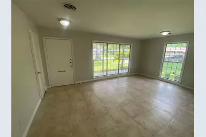 4220 Redwood Drive, Beaumont, TX 77703 - Photo 3