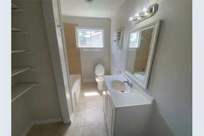 4220 Redwood Drive, Beaumont, TX 77703 - Photo 9