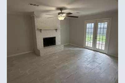 4220 Redwood Drive, Beaumont, TX 77703 - Photo 5