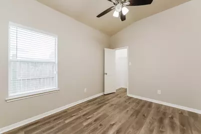 31703 Forest Oak Park Court, Conroe, TX 77385 - Photo 11