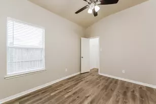 31703 Forest Oak Park Ct, Conroe, TX 77385 - Photo 11