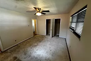 903 Elmwood Dr, Baytown, TX 77520 - Photo 41