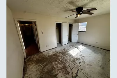 903 Elmwood Drive, Baytown, TX 77520 - Photo 33