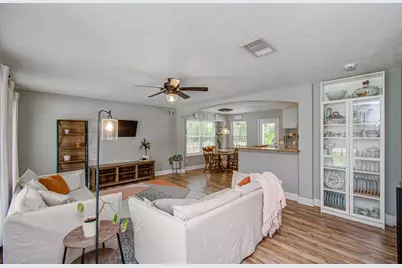 14779 Mimosa, Conroe, TX 77302 - Photo 5
