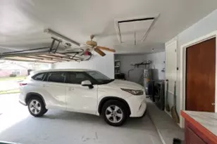 13411 Natasha Ln, Houston, TX 77015 - Photo 21