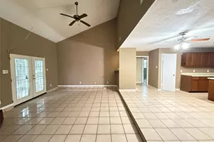 13218 Avonshire Dr, Houston, TX 77083 - Photo 3