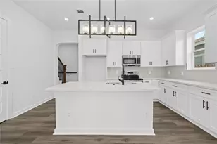 8215 Gladstone St, Houston, TX 77051 - Photo 11