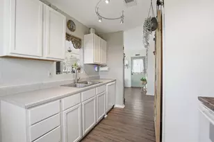 4014 6th St, Galveston, TX 77554 - Photo 7