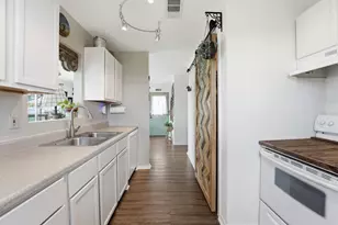 4014 6th St, Galveston, TX 77554 - Photo 7
