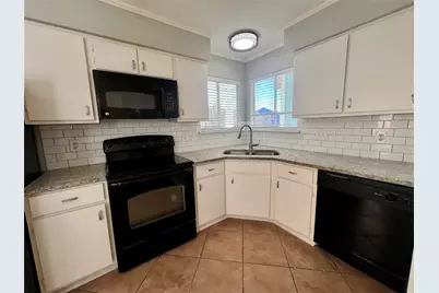 18617 Egret Bay Boulevard #1001, Webster, TX 77058 - Photo 5