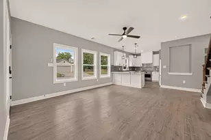 603 Texas St, Tomball, TX 77375 - Photo 7