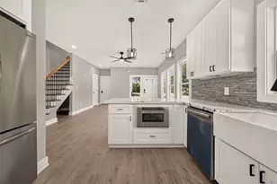 603 Texas St, Tomball, TX 77375 - Photo 15