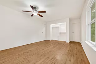 2031 Aspen Glade Dr, Houston, TX 77339 - Photo 9