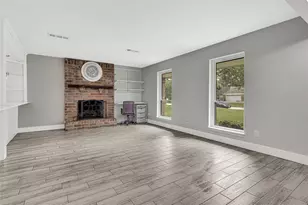 2031 Aspen Glade Dr, Houston, TX 77339 - Photo 3