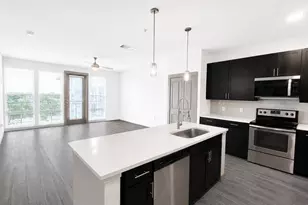 1111 N Durham Dr, Houston, TX 77008 - Photo 1