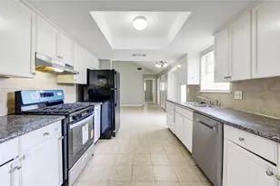 11707 Triola Ln, Houston, TX 77072 - Photo 9