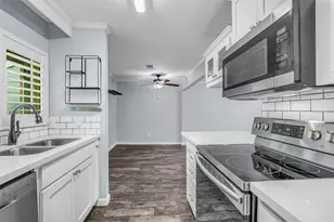 749 Worthshire St, Houston, TX 77008 - Photo 13