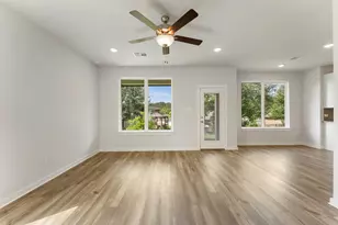 3714 Violet Ln, Huntsville, TX 77340 - Photo 9