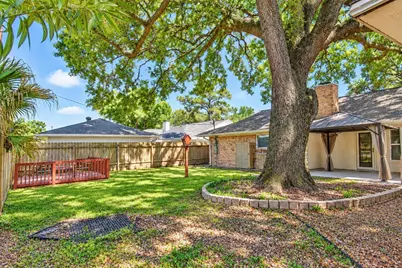 8502 Braes Meadow Drive, Houston, TX 77071 - Photo 23
