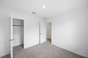 4822 Peanut Butter and Jelly Dr, Houston, TX 77048 - Photo 15