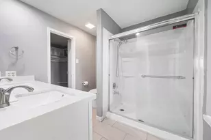 3207 S Greenpark Dr, Houston, TX 77082 - Photo 13