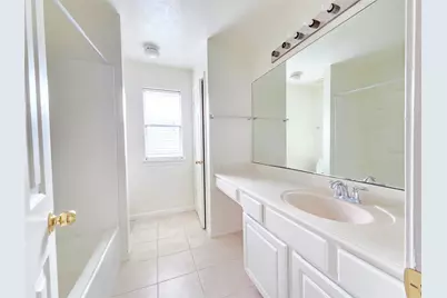 8615 Barron Wood Circle, Houston, TX 77083 - Photo 15