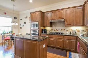 7608 Janak Dr, Houston, TX 77055 - Photo 7